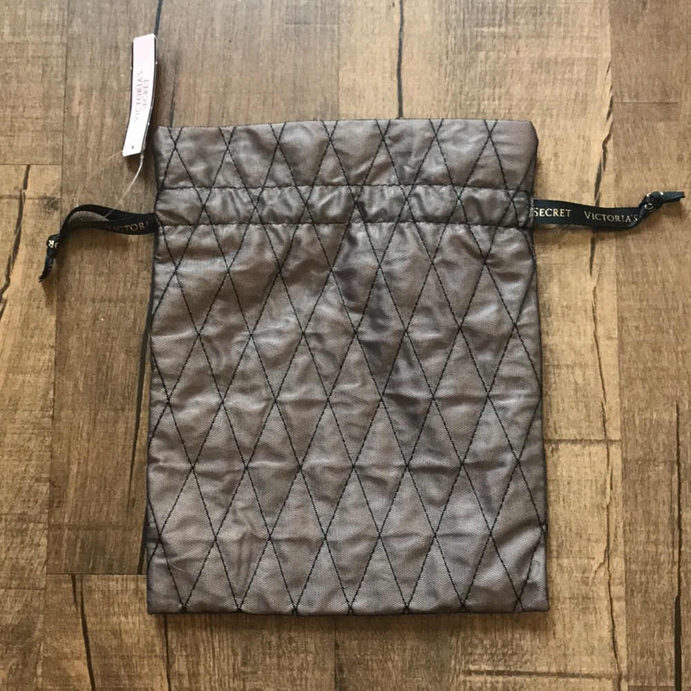 ❌SOLD New Victoria Secret Lingerie Bag Set - Picture 5 of 5
